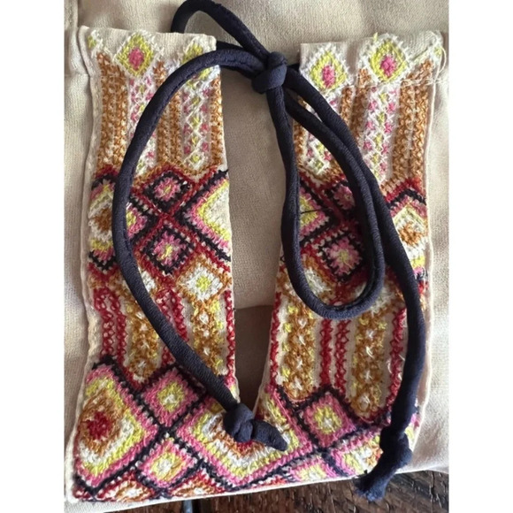 Esley Embroidered Tan Aztec Style Womens Sleeveless Top, Size Large - Picture 7 of 11